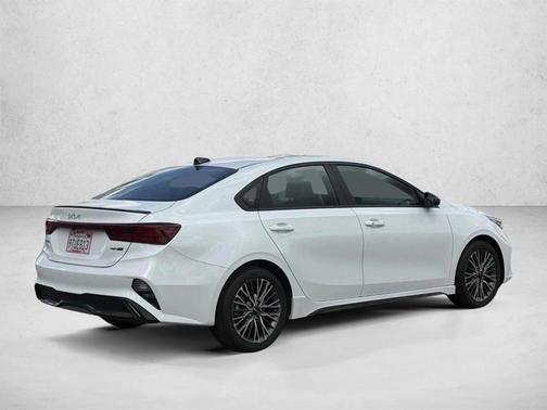 Snow White Pearl 2023 Kia Forte GT-Line