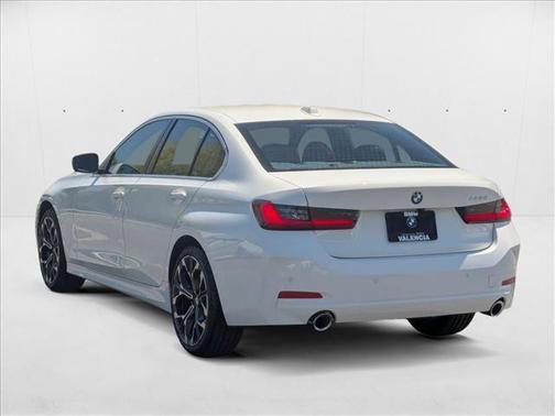 2025 BMW 330 i