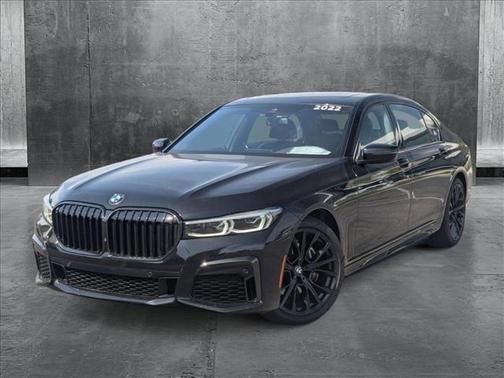 2022 BMW 740 i
