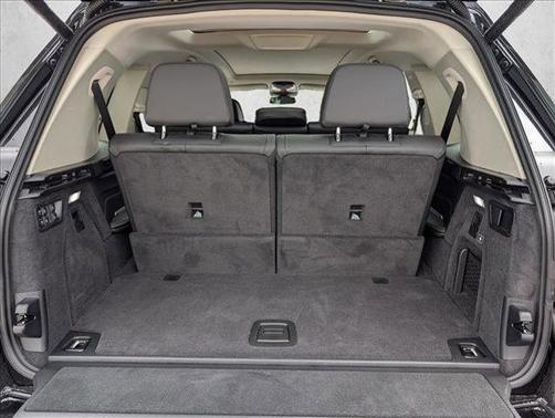 Black Sapphire Metallic 2026 BMW X7 xDrive40i