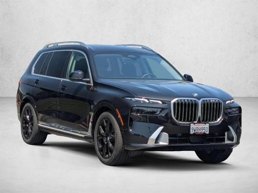 Black Sapphire Metallic 2026 BMW X7 xDrive40i