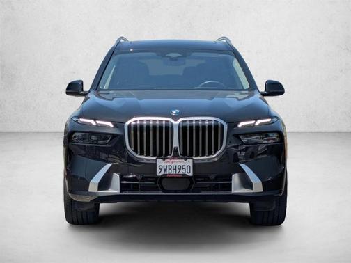 Black Sapphire Metallic 2026 BMW X7 xDrive40i
