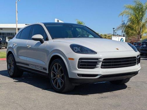 2022 Porsche Cayenne 