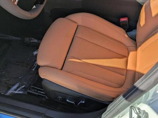 2025 BMW 330 i