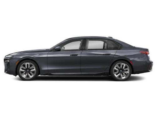 2025 BMW 740 i xDrive