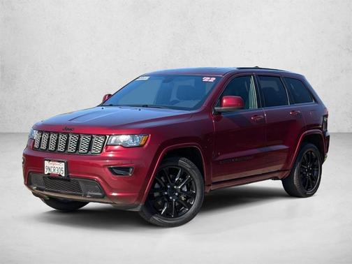 Velvet Red Pearlcoat 2022 Jeep Grand Cherokee WK Laredo