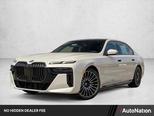 Mineral White Metallic 2026 BMW 750e xDrive