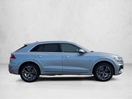 2023 Audi Q8 55 Premium Plus