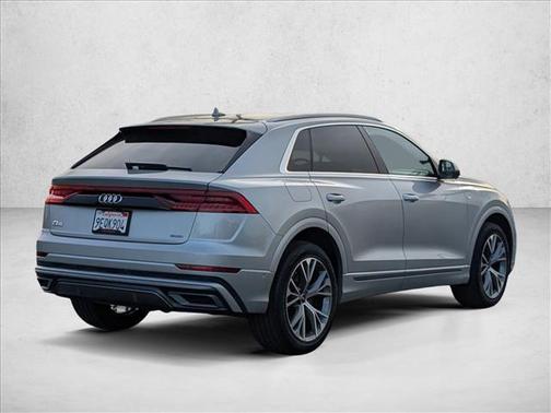 2023 Audi Q8 55 Premium Plus