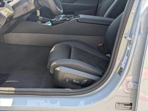 2026 BMW 550e xDrive