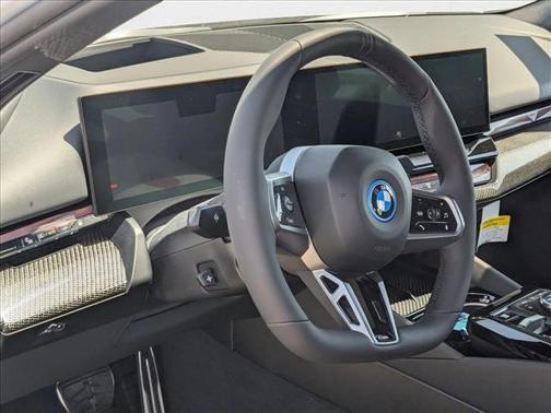 2026 BMW 550e xDrive