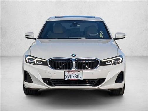 Mineral White Metallic 2025 BMW 330 i
