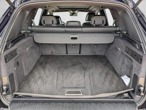 Carbon Black Metallic 2025 BMW X5 M60i