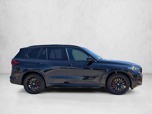 2025 BMW X5 M60i
