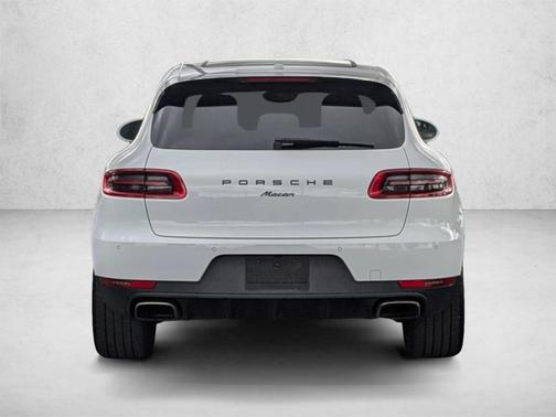 White 2017 Porsche Macan Base
