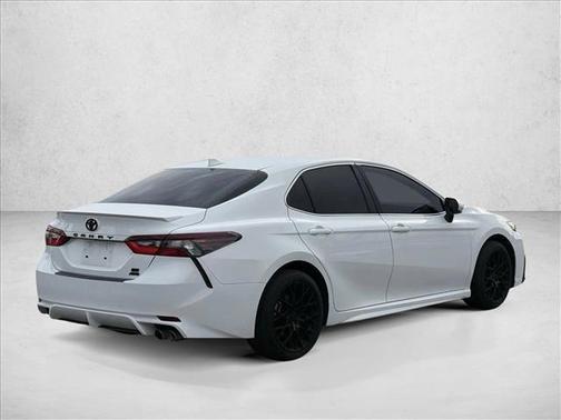 White 2022 Toyota Camry SE