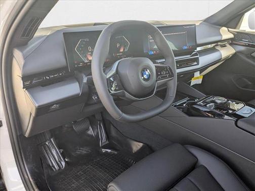 2025 BMW 530 i xDrive