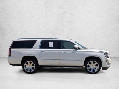 Crystal White Tri-Coat 2020 Cadillac Escalade ESV Luxury