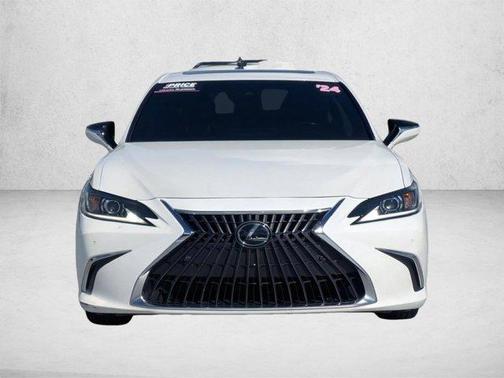 Eminent White Pearl 2024 Lexus ES 300h
