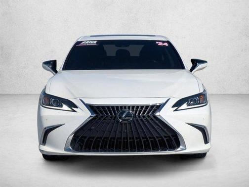 Eminent White Pearl 2024 Lexus ES 300h