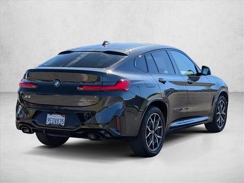 2023 BMW X4 xDrive30i