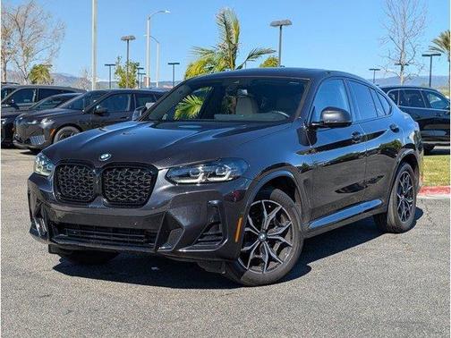 2023 BMW X4 xDrive30i