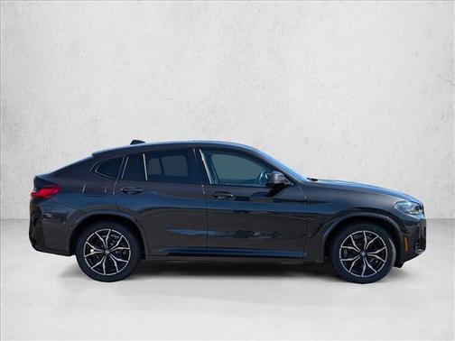 2023 BMW X4 xDrive30i