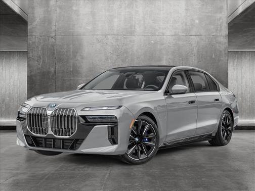 2025 BMW 750e xDrive
