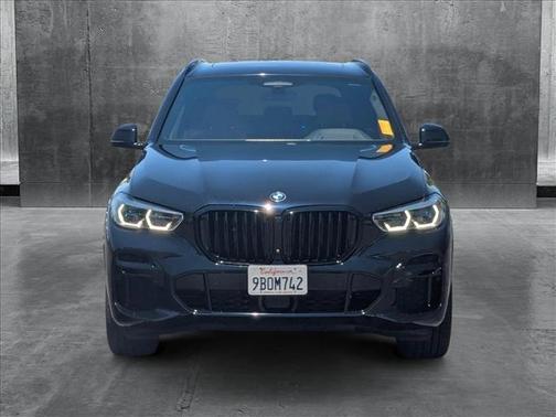 2022 BMW X5 M50i