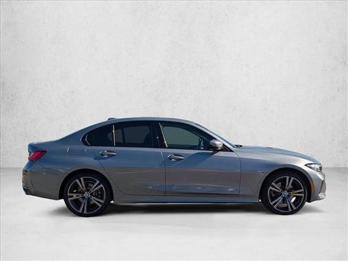 2023 BMW 330 i