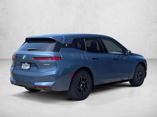 Arctic Race Blue Metallic 2026 BMW iX xDrive60