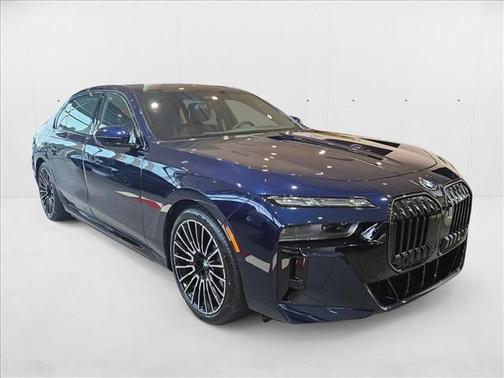 2026 BMW 750e xDrive