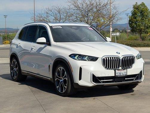 Alpine White 2025 BMW X5 PHEV xDrive50e