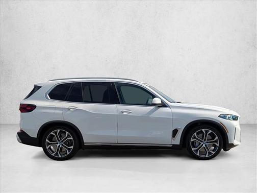 Alpine White 2025 BMW X5 PHEV xDrive50e
