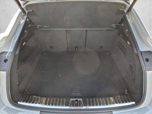 2022 Porsche Cayenne 