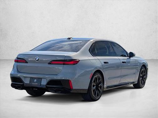 2025 BMW 760 760i xDrive