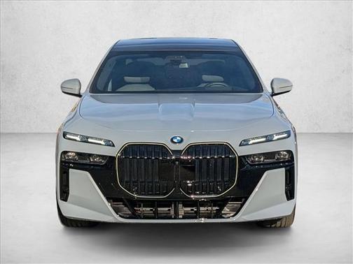 2025 BMW 760 760i xDrive