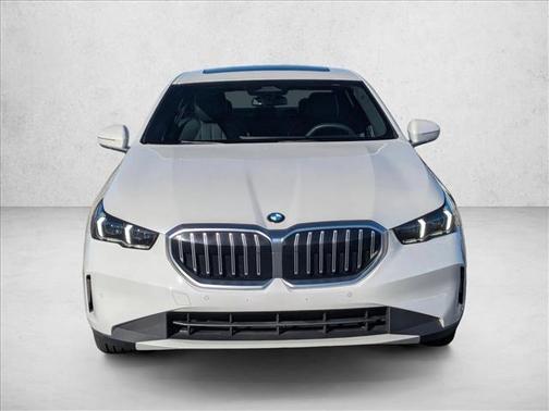 2025 BMW 530 i