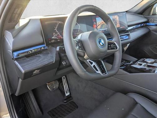 2026 BMW 550e xDrive