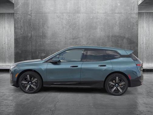 2025 BMW iX xDrive50