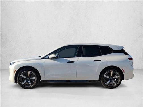 2026 BMW iX xDrive60