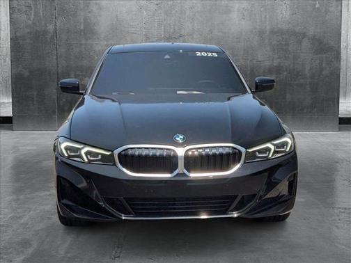2025 BMW 330 i