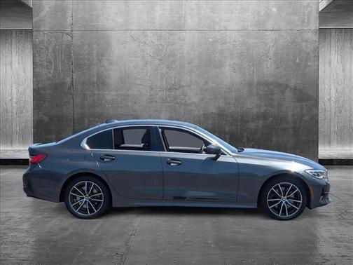 2020 BMW 330 i