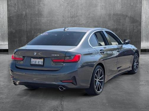 2020 BMW 330 i