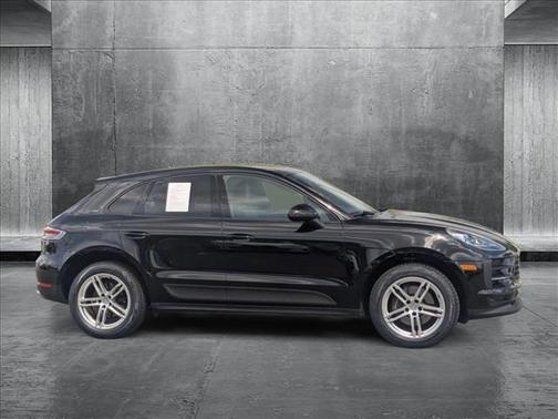 2021 Porsche Macan Base