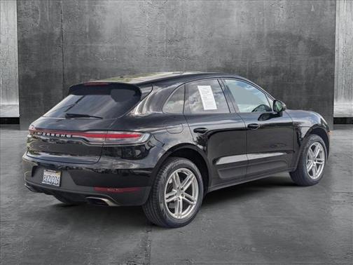2021 Porsche Macan Base