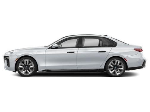 2025 BMW 740 i