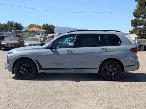 2026 BMW X7 M60i