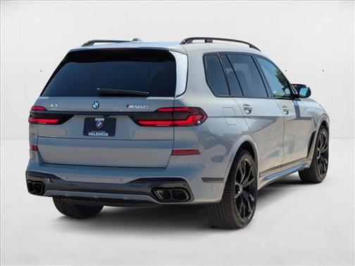 2026 BMW X7 M60i