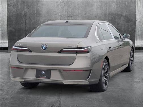 2025 BMW i7 eDrive50